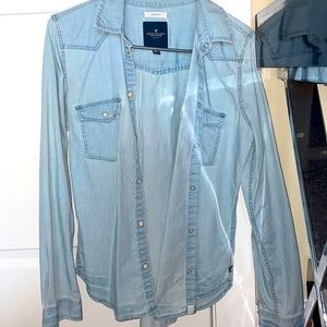 American eagle slim fit jean button down top